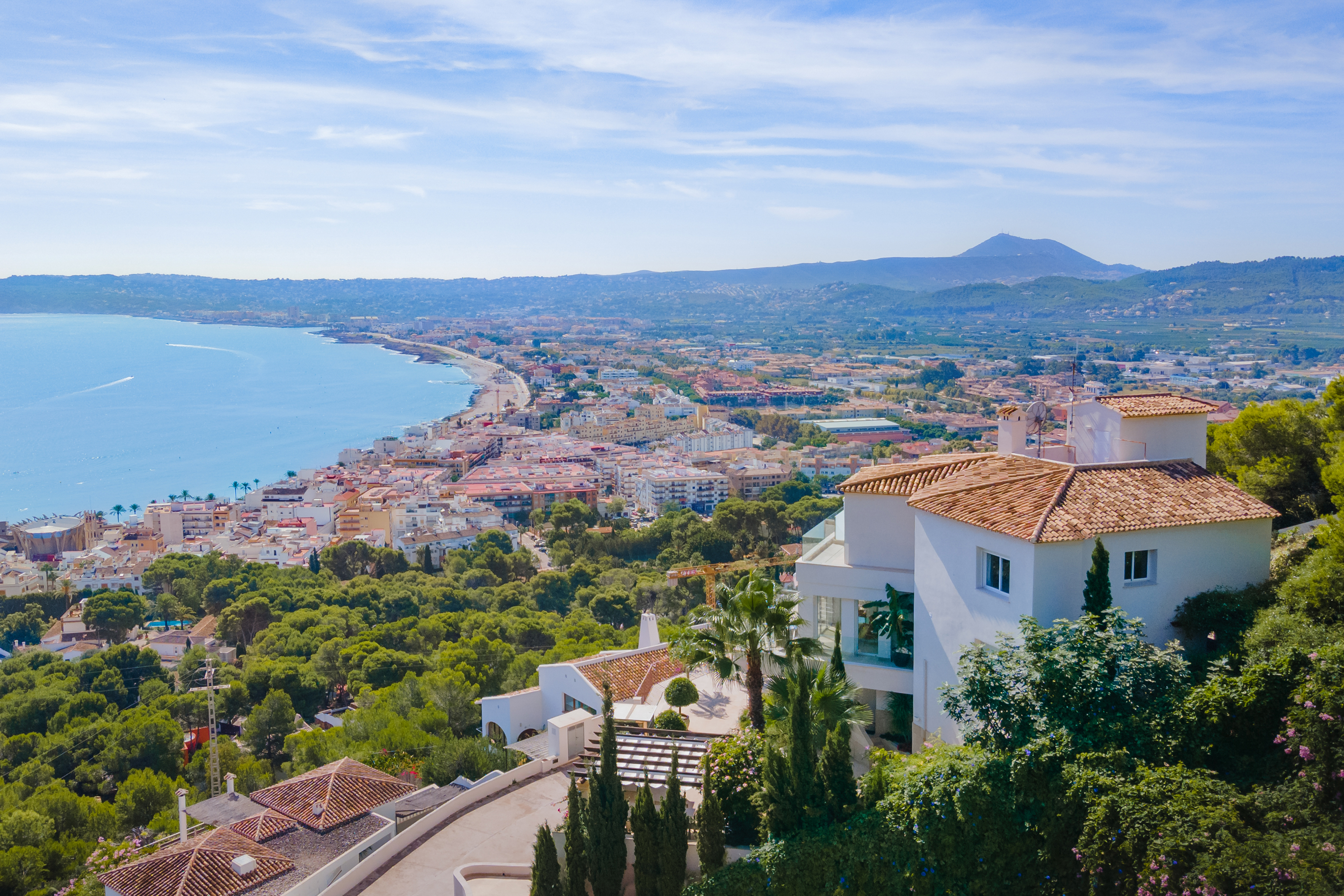 Foreign buyers are driving increased property sales in Spain, especially on the coast